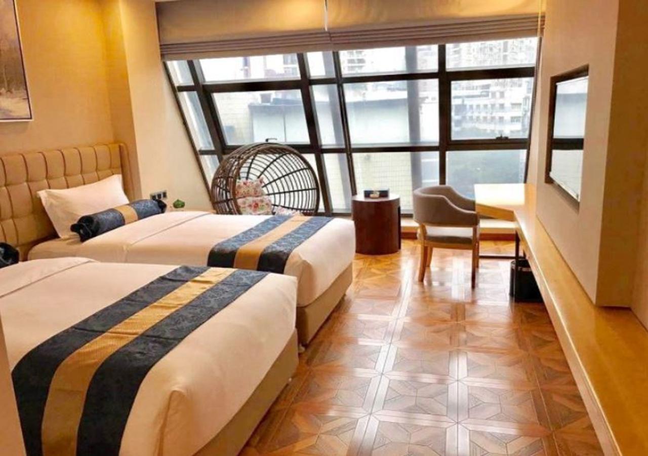 Days Inn Business Place Bagu Chongqing Exteriör bild