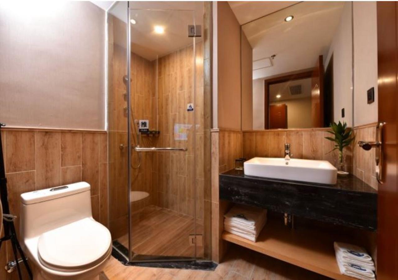 Days Inn Business Place Bagu Chongqing Exteriör bild