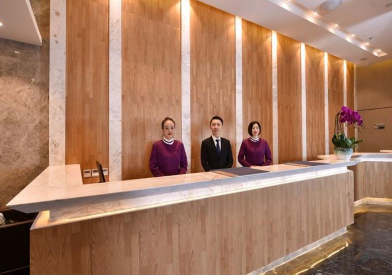 Days Inn Business Place Bagu Chongqing Exteriör bild